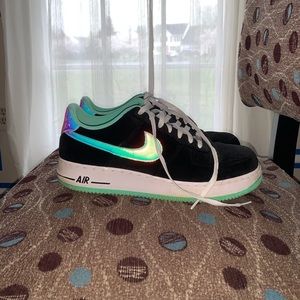 Nike Air Force 1’s Low Suede